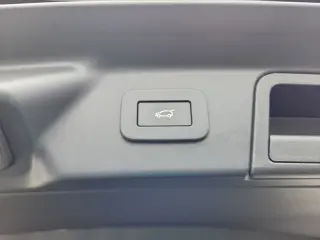 2026 Land Rover Range Rover Velar