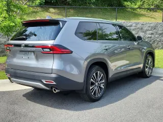 2025 Toyota Grand Highlander Hybrid