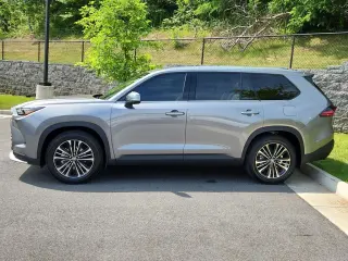 2025 Toyota Grand Highlander Hybrid