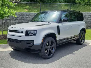 2026 Land Rover Defender 110