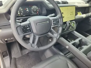 2026 Land Rover Defender 110