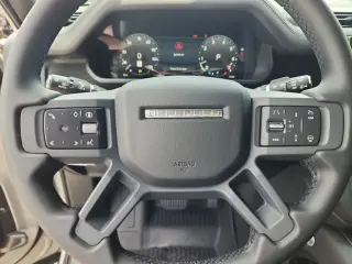 2026 Land Rover Defender 110