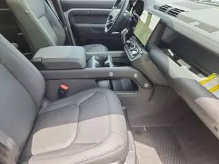 2026 Land Rover Defender 110
