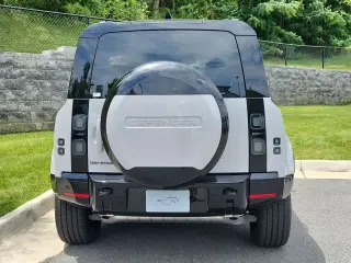2026 Land Rover Defender 110