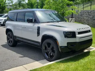 2026 Land Rover Defender 110