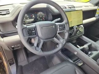 2026 Land Rover Defender 110