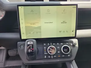 2026 Land Rover Defender 110