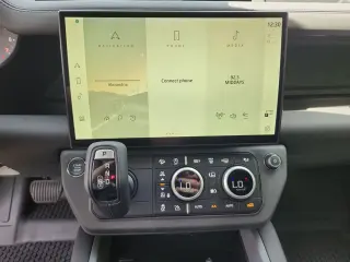 2026 Land Rover Defender 110