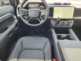 2026 Land Rover Defender 110