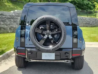 2026 Land Rover Defender 110