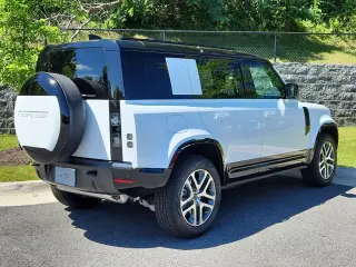 2026 Land Rover Defender 110