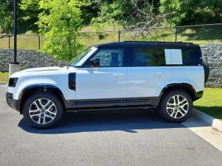 2026 Land Rover Defender 110