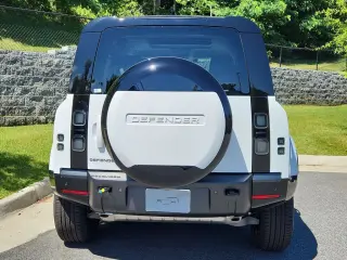2026 Land Rover Defender 110