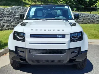 2026 Land Rover Defender 110
