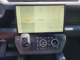 2026 Land Rover Defender 110