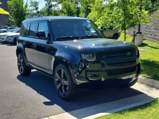 2026 Land Rover Defender 110