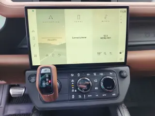 2026 Land Rover Defender 110