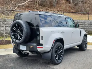 2026 Land Rover Defender 110