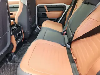 2026 Land Rover Defender 110