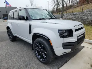 2026 Land Rover Defender 110