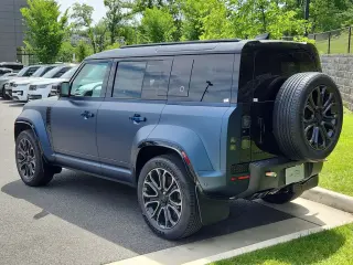 2026 Land Rover Defender 110
