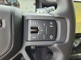 2026 Land Rover Defender 110