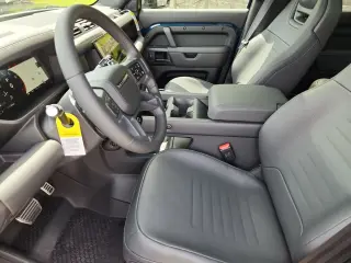 2026 Land Rover Defender 110