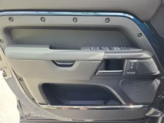 2026 Land Rover Defender 110