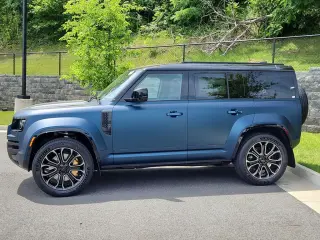 2026 Land Rover Defender 110