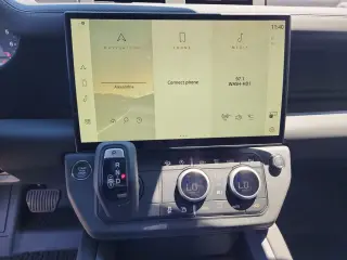 2026 Land Rover Defender 110