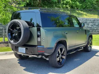 2026 Land Rover Defender 110
