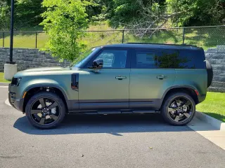 2026 Land Rover Defender 110