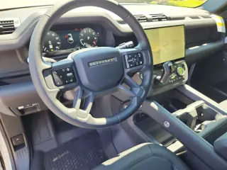 2026 Land Rover Defender 110