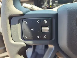 2026 Land Rover Defender 110