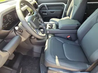 2026 Land Rover Defender 110