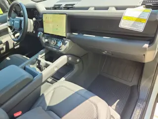2026 Land Rover Defender 110