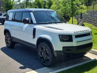 2026 Land Rover Defender 110