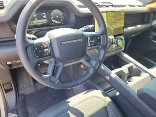 2026 Land Rover Defender 110
