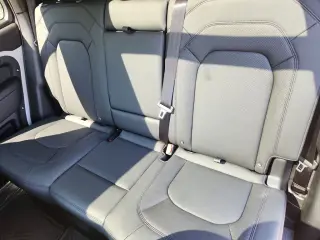 2026 Land Rover Defender 110