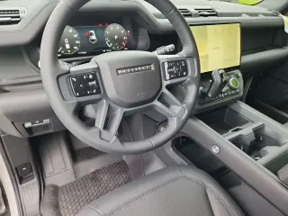 2026 Land Rover Defender 110