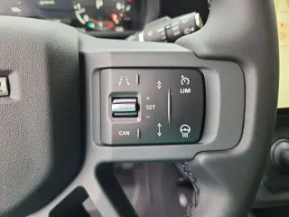 2026 Land Rover Defender 110