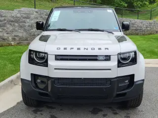 2026 Land Rover Defender 110