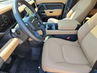 2026 Land Rover Defender 110