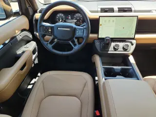 2026 Land Rover Defender 110