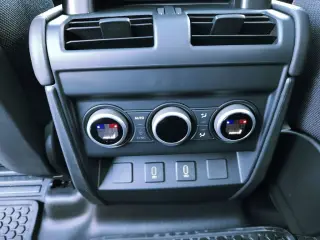 2026 Land Rover Defender 110