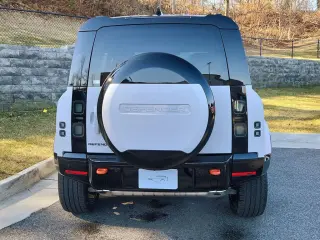 2026 Land Rover Defender 110