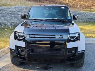 2026 Land Rover Defender 110