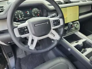 2026 Land Rover Defender 110