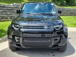 2026 Land Rover Defender 110