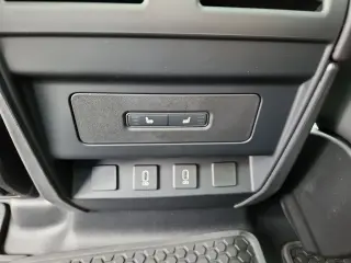 2026 Land Rover Defender 110